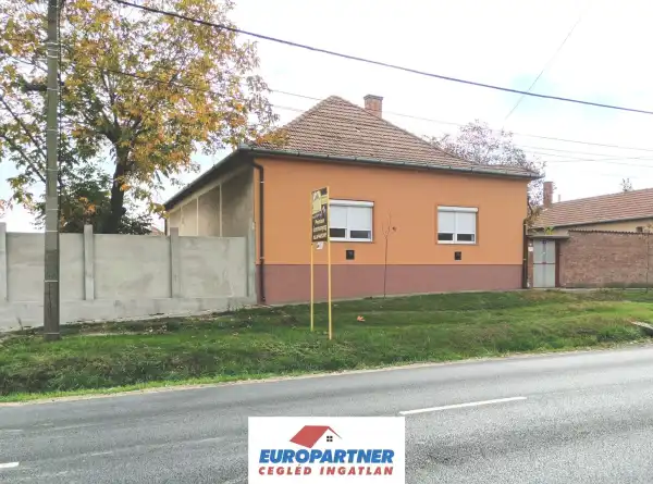 Eladó családi ház, Cegléd 4 szoba 130 m² 49.9 M Ft