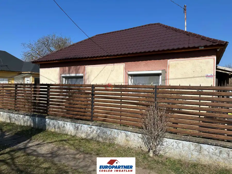 eladó családi ház, Tápiószele
